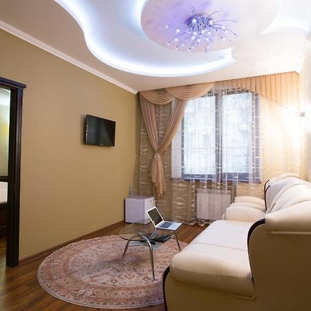 Hotel Royal Zaporizhia Exterior foto