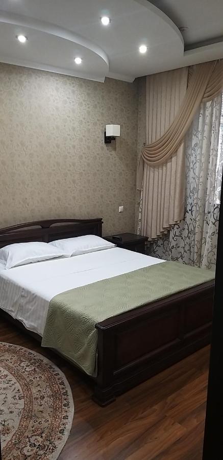 Hotel Royal Zaporizhia Exterior foto