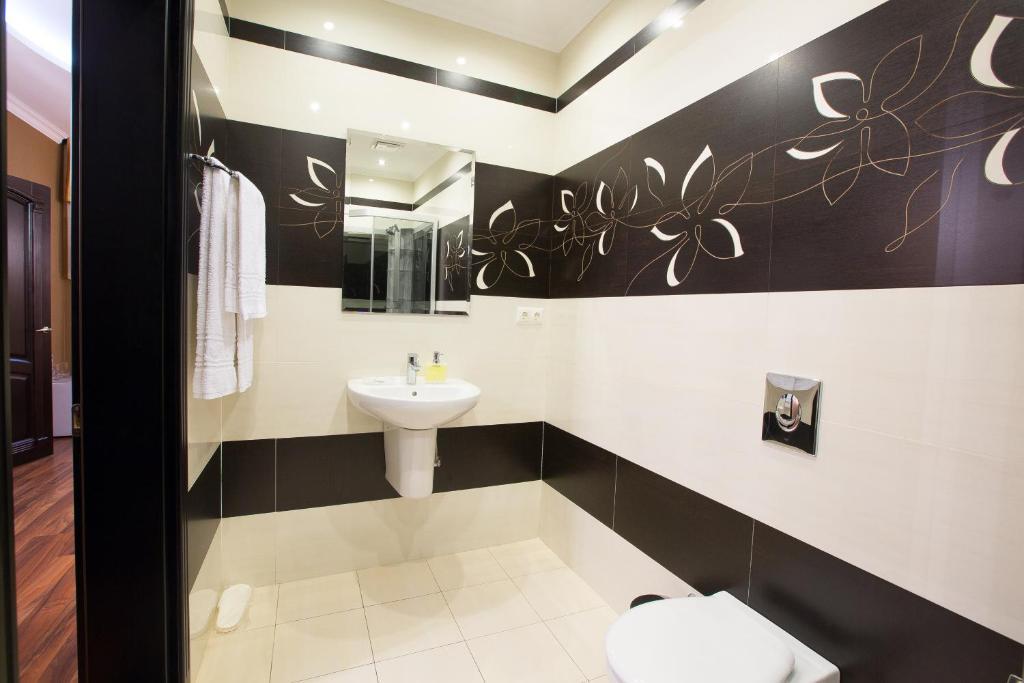 Hotel Royal Zaporizhia Exterior foto