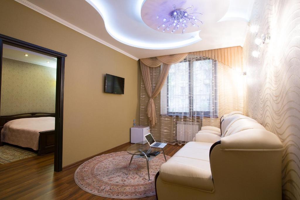 Hotel Royal Zaporizhia Exterior foto